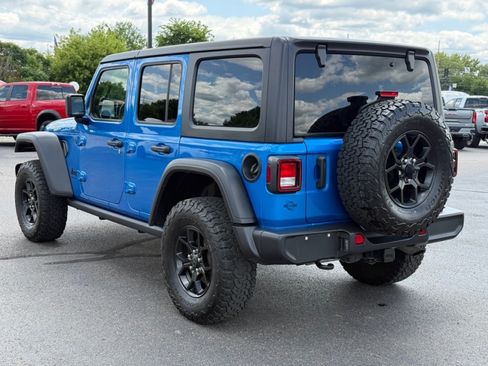 Used 2024 Jeep Wrangler Unlimited Sport AWD/4WD image 6