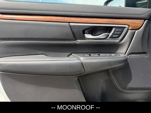 Used 2021 Honda CR-V Touring image 5