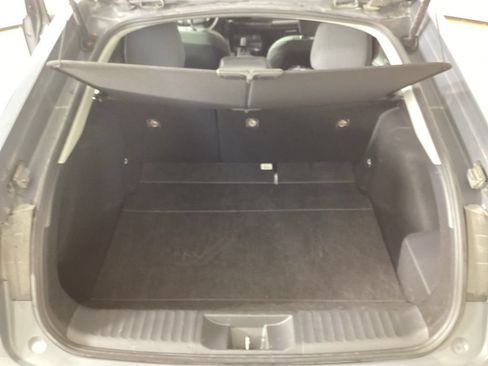 Used 2025 Toyota Prius LE FWD image 33