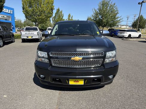 Used 2012 Chevrolet Suburban LTZ AWD/4WD image 4