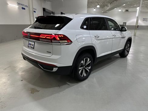 New 2026 Volkswagen Atlas Cross Sport SE AWD/4WD image 9