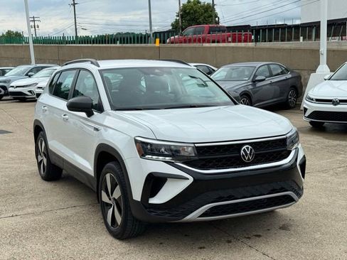 Used 2024 Volkswagen Taos S AWD/4WD image 7
