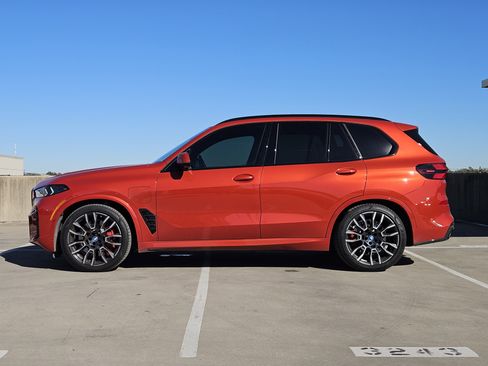 Used 2025 BMW X5 xDrive50e w/ Executive Package image 2