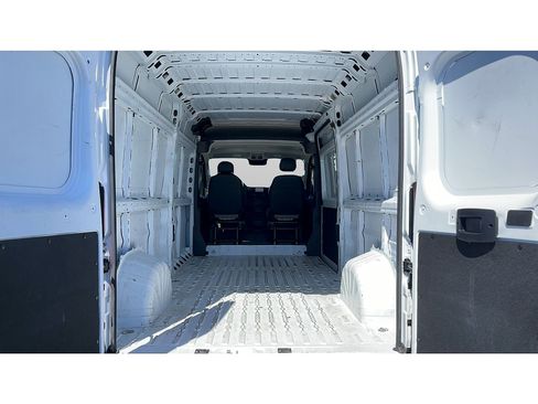 Used 2023 RAM ProMaster 2500 FWD image 22