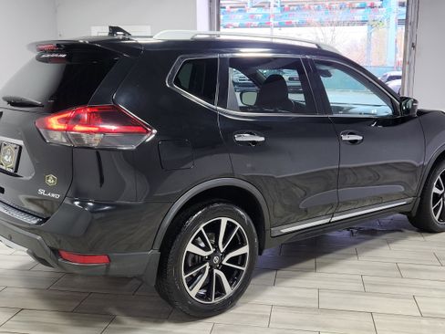 Used 2020 Nissan Rogue SL w/ Premium Package image 5