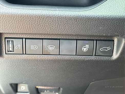 Used 2019 Toyota RAV4 XSE AWD/4WD image 22
