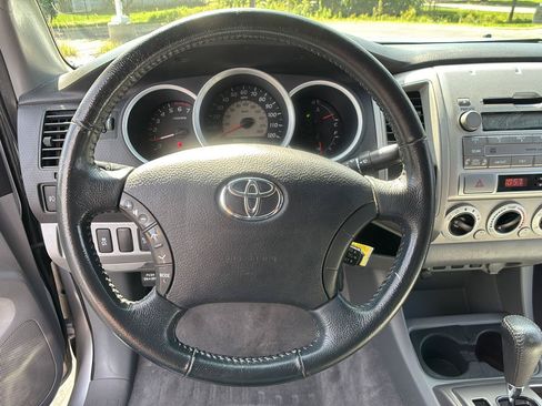 Used 2011 Toyota Tacoma 4x4 Double Cab w/ SR5 Pkg #2 image 26