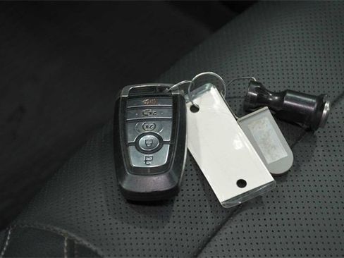 Used 2022 Ford Mustang Premium image 23