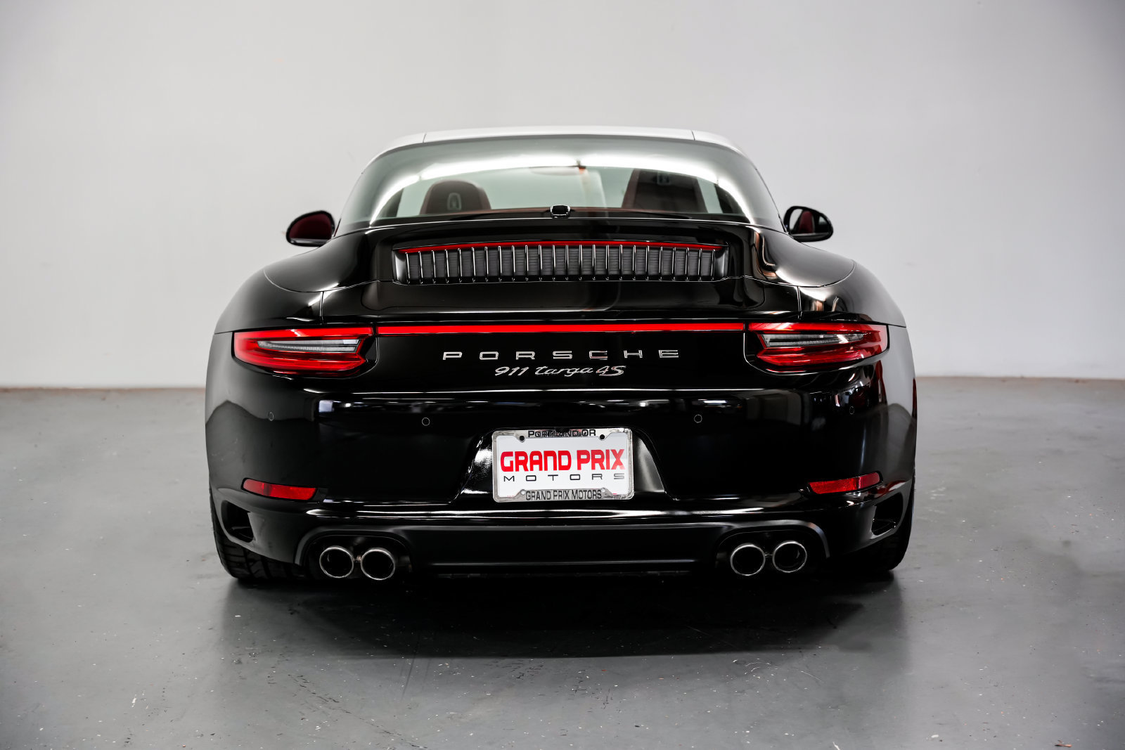 Used 2018 Porsche 911 Targa 4S AWD/4WD image 4