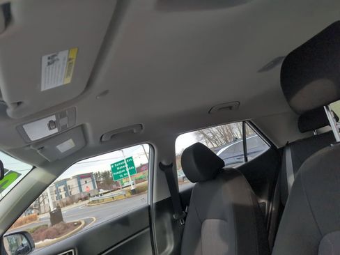 Certified 2023 Hyundai Venue SE image 24