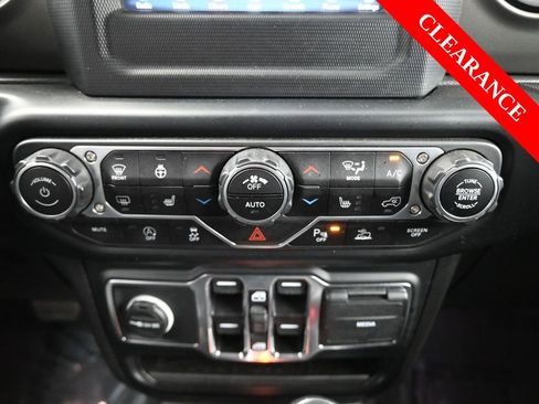 Used 2023 Jeep Gladiator Willys image 31