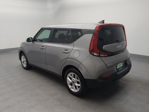Used 2022 Kia Soul LX w/ Technology Package FWD image 5