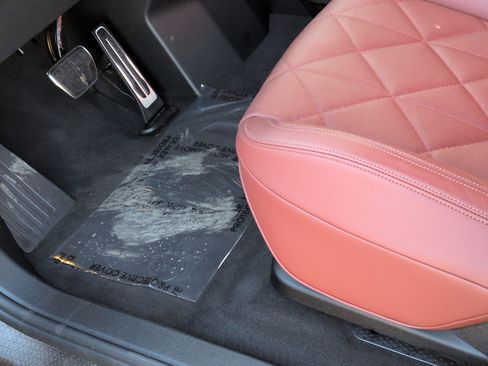 Used 2026 BMW iX xDrive45 w/ M Sport Package image 17