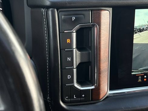 Used 2023 GMC Yukon Denali Ultimate AWD/4WD image 32