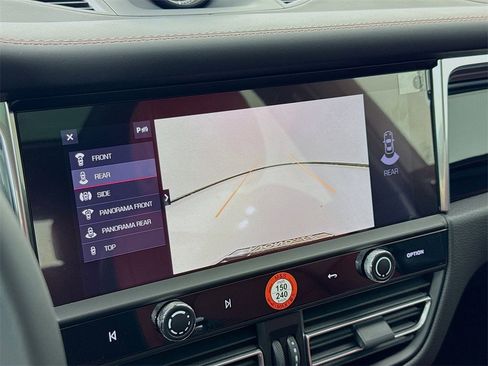 New 2026 Porsche Macan image 20