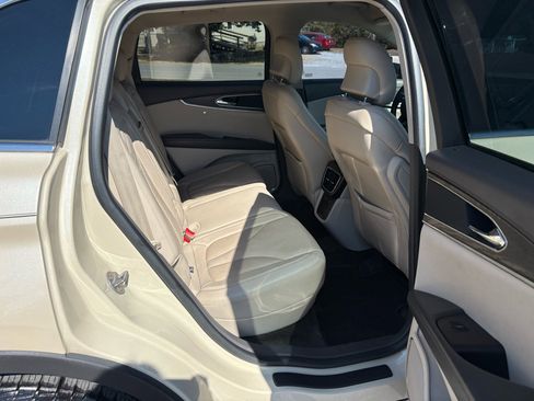 Used 2018 Lincoln MKX Select w/ Select Plus Package image 26