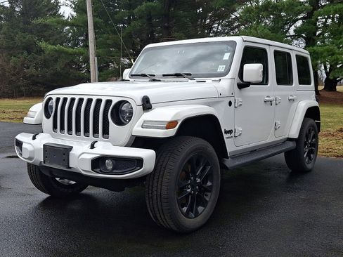 Certified 2022 Jeep Wrangler Unlimited Sahara image 1