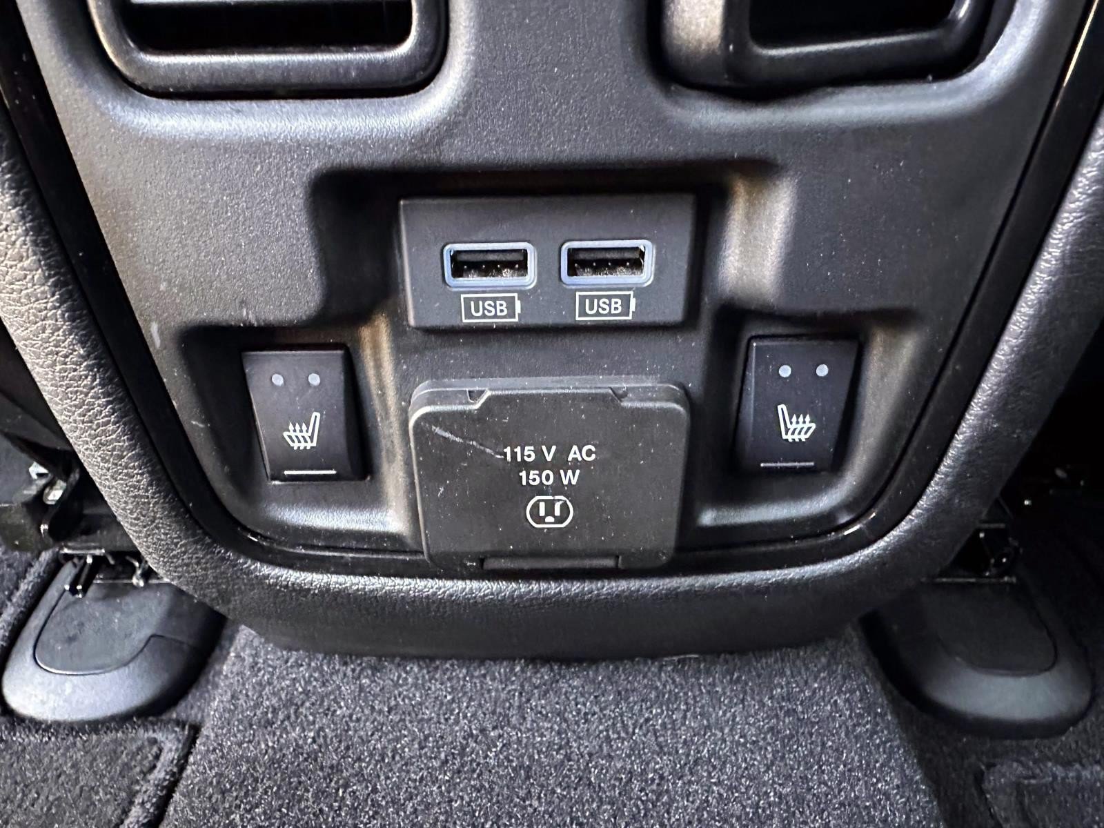 Used 2023 Dodge Durango R/T AWD/4WD image 17