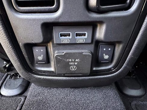 Used 2023 Dodge Durango R/T AWD/4WD image 17