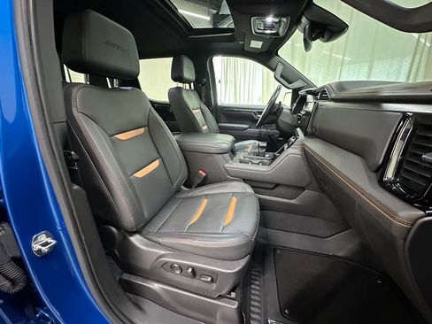 Used 2023 GMC Sierra 1500 AT4 w/ AT4 Premium Package image 22