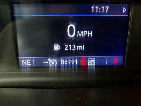 Used 2020 Chevrolet Silverado 2500 LTZ w/ LTZ Plus Package image 16