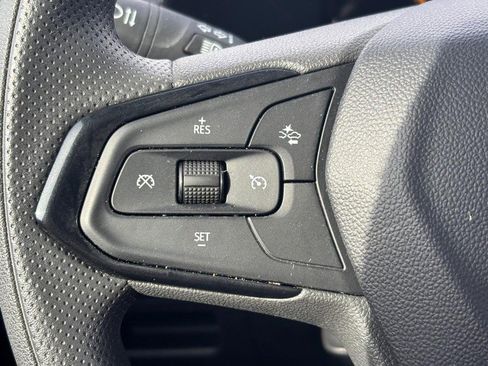 Certified 2025 Chevrolet TrailBlazer LT w/ Driver Confidence Package image 18