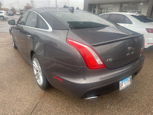 Used 2016 Jaguar XJ R-Sport image 2