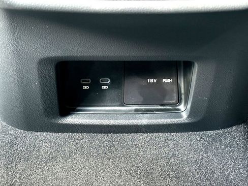 New 2026 Volkswagen Atlas Cross Sport SE FWD image 23