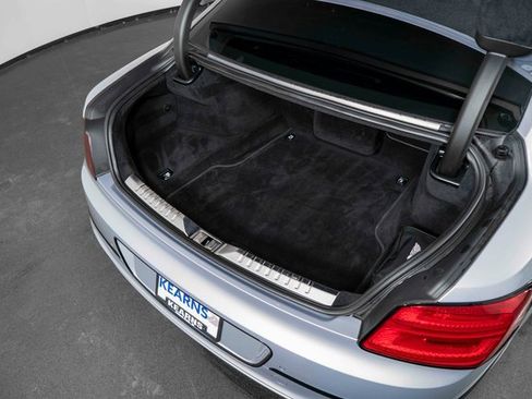Used 2022 Bentley Flying Spur W12 image 32