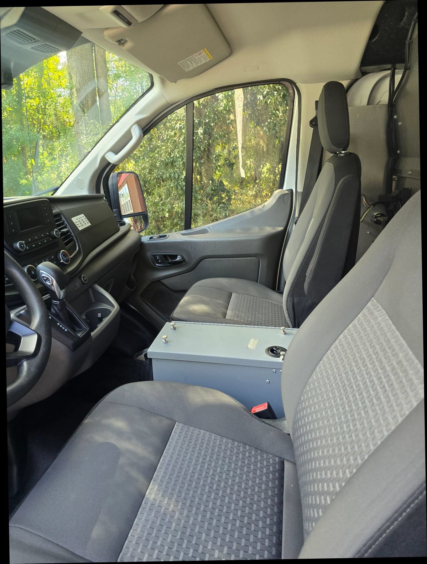 Used 2020 Ford Transit 150 Low Roof w/ Load Area Protection Package RWD image 5