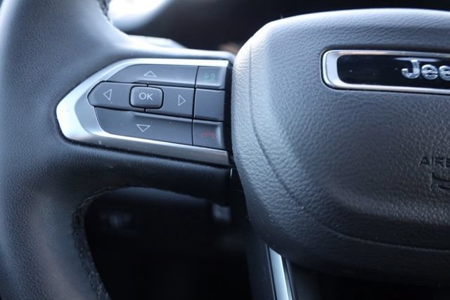 Used 2025 Jeep Compass Limited AWD/4WD image 24