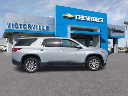 Used 2020 Chevrolet Traverse LT FWD image 4