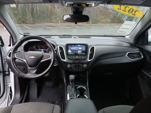 Used 2022 Chevrolet Equinox LT image 13