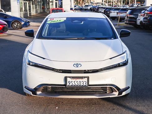 Certified 2025 Toyota Prius XLE image 2