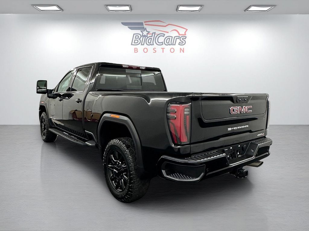 Used 2025 GMC Sierra 2500 AT4 w/ AT4 Premium Plus Package AWD/4WD image 6