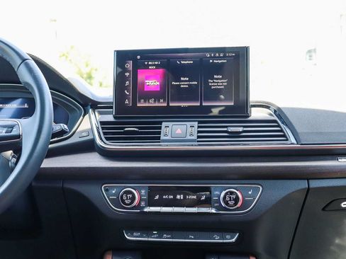 Used 2023 Audi Q5 e Premium Plus w/ Premium Plus Package AWD/4WD image 14