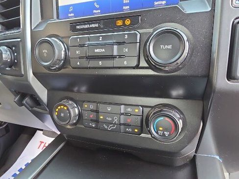 Used 2022 Ford F250 XLT w/ XLT Premium Package image 5