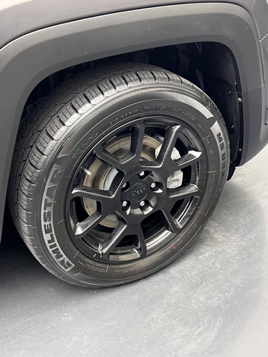 Used 2019 Jeep Renegade Altitude w/ Quick Order Package 2XM FWD image 39
