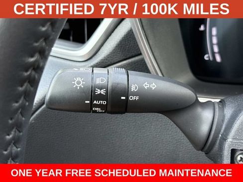 Used 2024 Toyota Corolla Cross XLE w/ Convenience Package AWD/4WD image 27