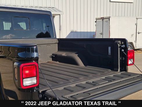 Used 2022 Jeep Gladiator Sport AWD/4WD image 35
