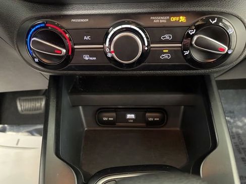 Used 2024 Kia Soul LX w/ Option Group 015 image 27