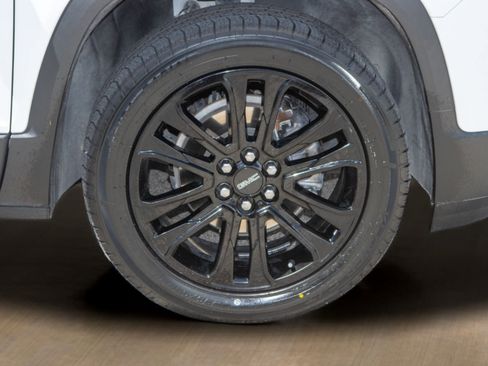 Used 2022 GMC Acadia SLE w/ Driver Convenience Package image 41