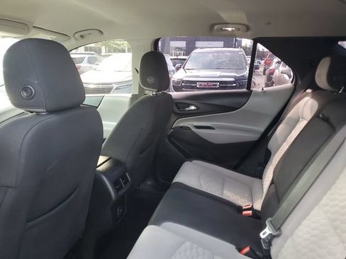 Certified 2019 Chevrolet Equinox LS FWD image 8