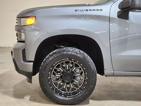 Used 2022 Chevrolet Silverado 1500 Custom w/ Safety Confidence Package image 5