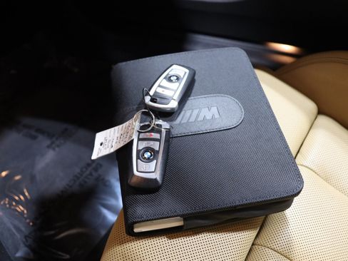 Used 2014 BMW M6 Coupe w/ Executive Package image 66