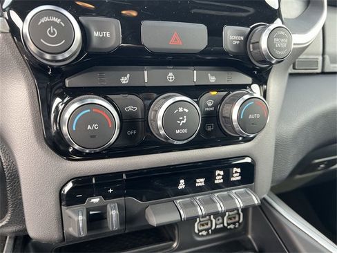 Used 2022 RAM 1500 Big Horn image 16