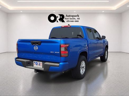 Used 2024 Nissan Frontier SV AWD/4WD image 5