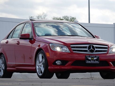 Used 2010 Mercedes-Benz C 300 Sedan image 23