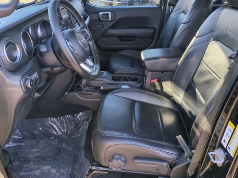 Certified 2019 Jeep Wrangler Unlimited Sahara w/ Quick Order Package 24M Moab image 15