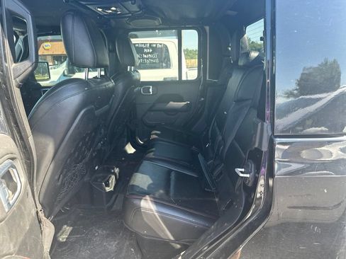 Used 2021 Jeep Gladiator Rubicon AWD/4WD image 6